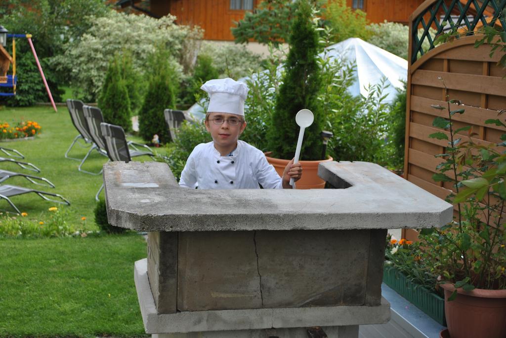 Familiengaestehaus Ingrid Sankt Martin am Tennengebirge Exterior photo